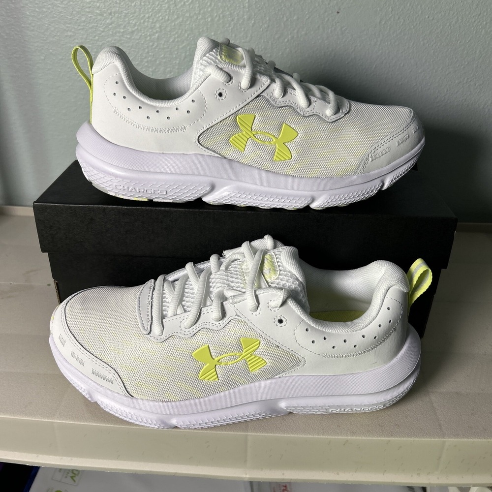 Under Armour Womens UA Charged Assert 10 Running Shoes White Yellow Size 9 NEW